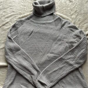 Lulu’s Turtleneck Knit Sweater